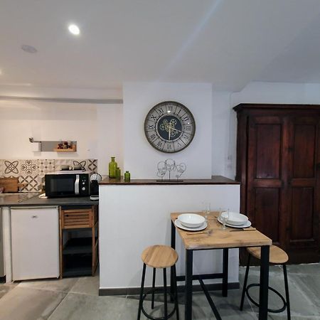 Studio Au Coeur Du Village Tourtour Ngoại thất bức ảnh