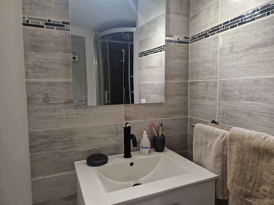 Studio Au Coeur Du Village Tourtour Ngoại thất bức ảnh